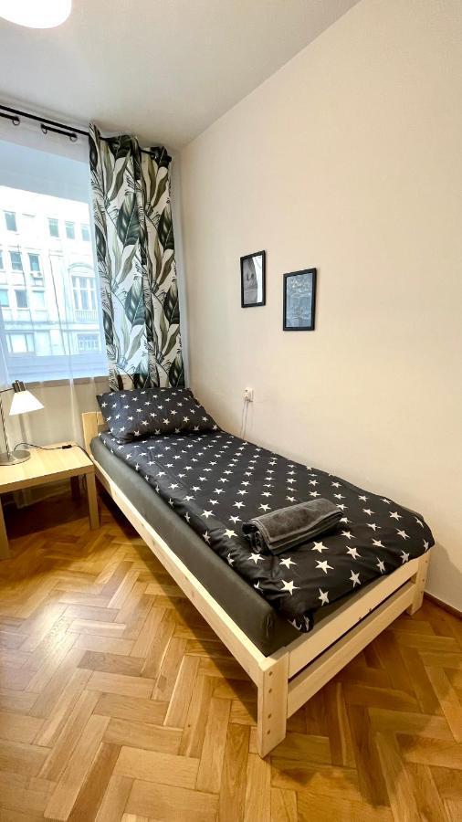 Warszawa Krucza Pokoje Exteriör bild